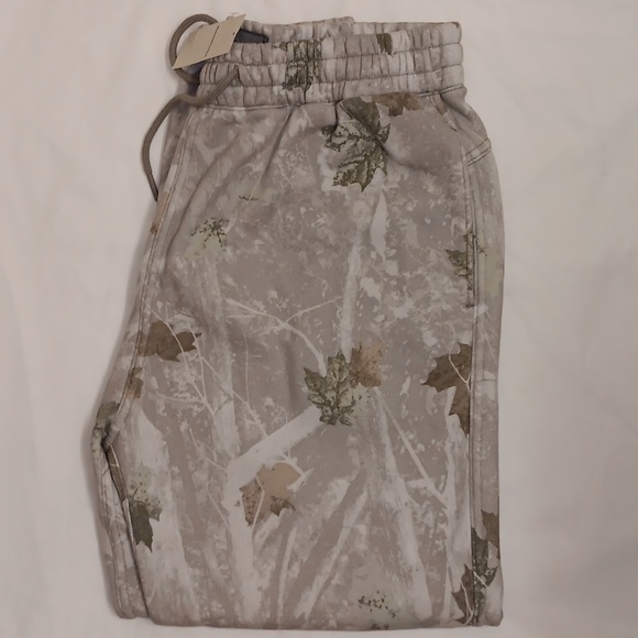 Abercrombie light grey camo essential sweatpants Small regular - Picture 3 of 4